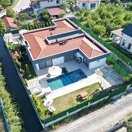 Villa Ece