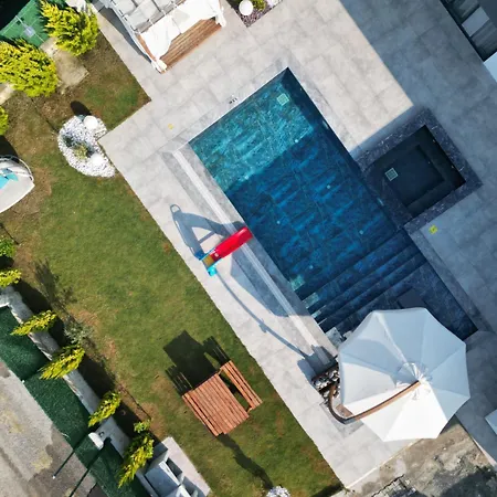 Ece * Ортаджа